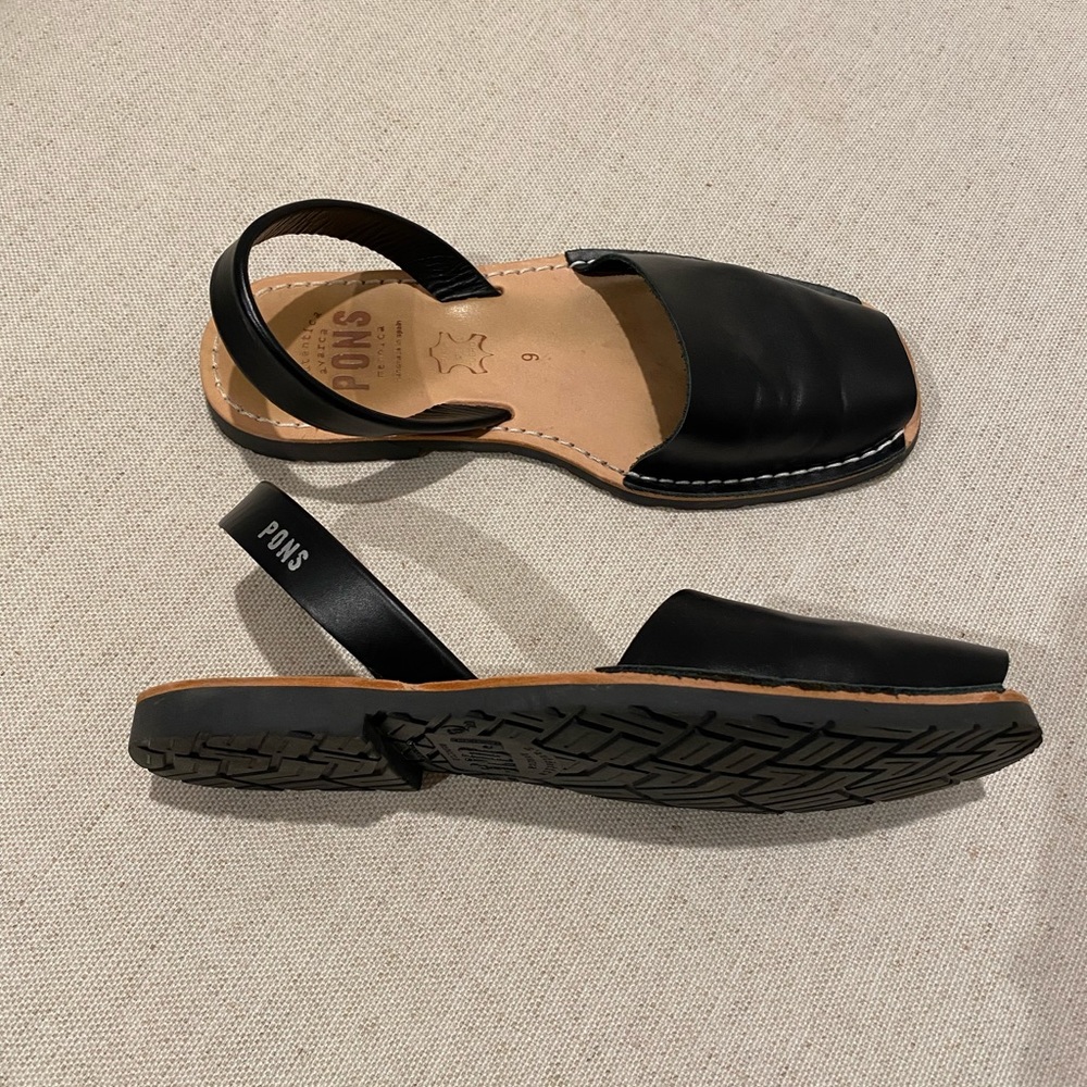 PONS Avarcas size 9 Black